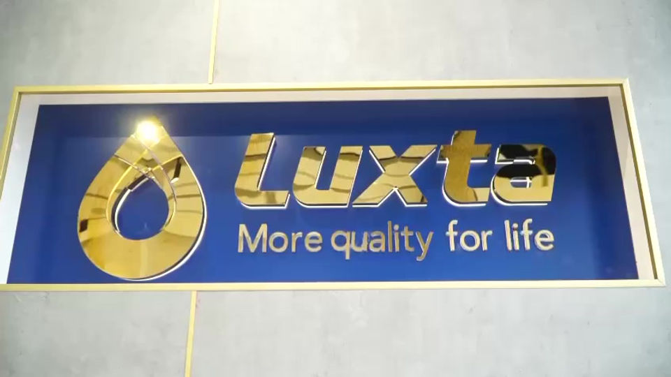 Luxta